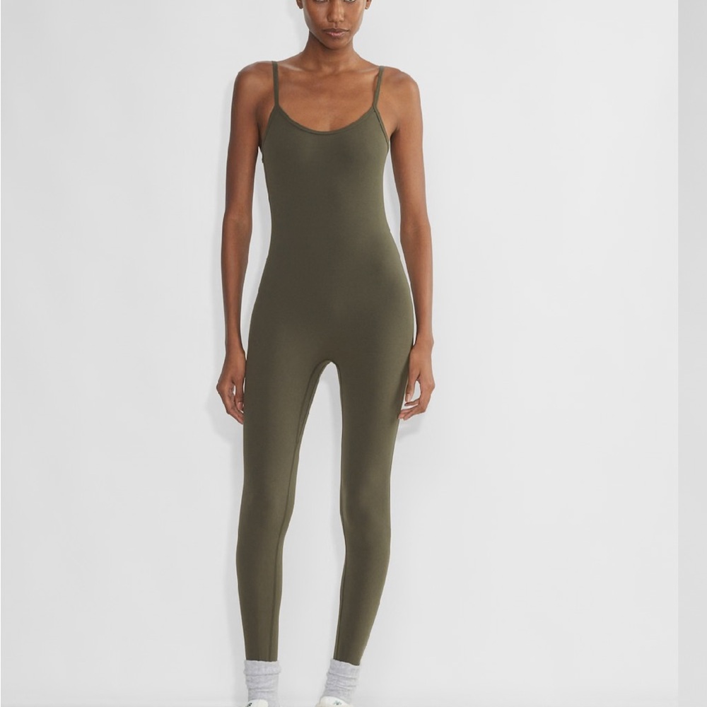 TnAction Jumpsuit Butter Essential